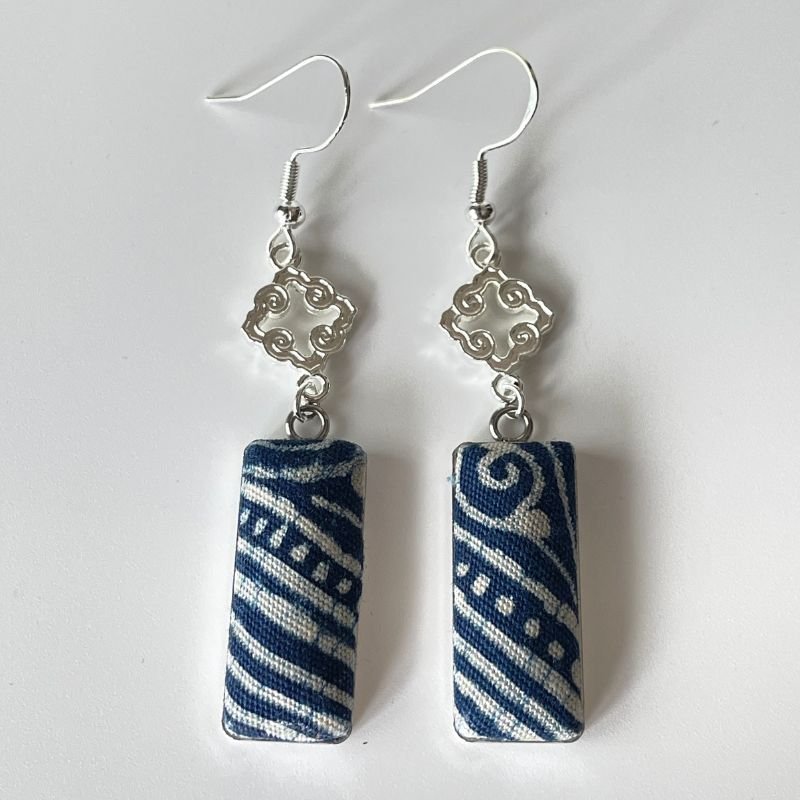 Handmade Miao Batik Earrings With Ruyi Earrings - Handmade