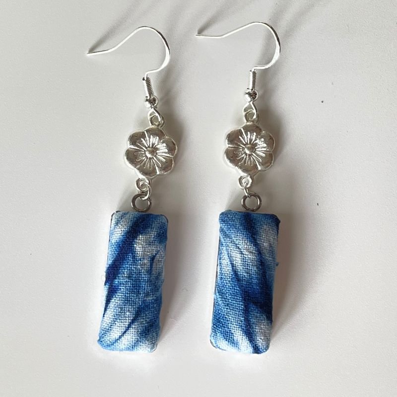 Handmade Miao Batik Earrings With Earrings - Handmade