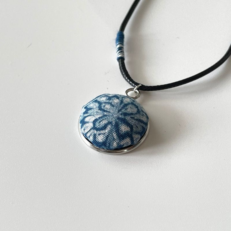 Handmade Miao Batik Necklace With Necklace - Handmade